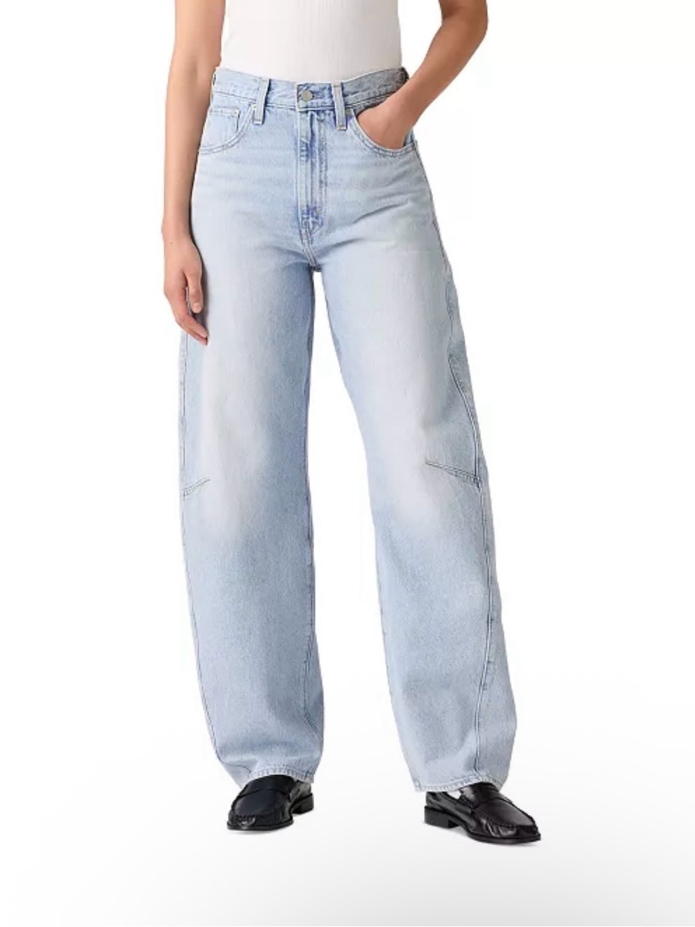 Levi's
Women's Cinch High-Rise Barrel-Leg Jeans